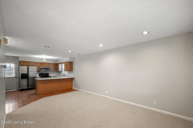 Building Photo - 12428 Brothers Ave
