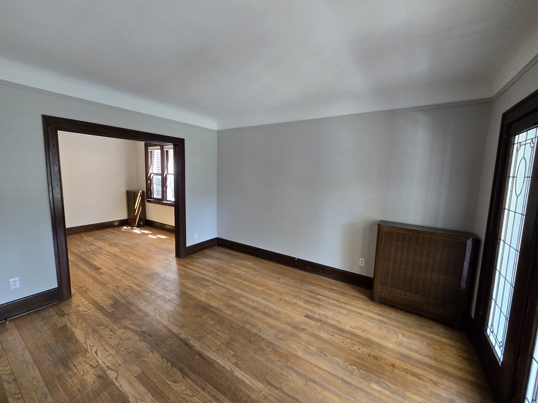Building Photo - 848 Beaconsfield Ave