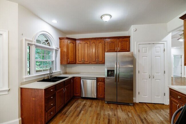 Building Photo - 580 Wolf Creek Trail