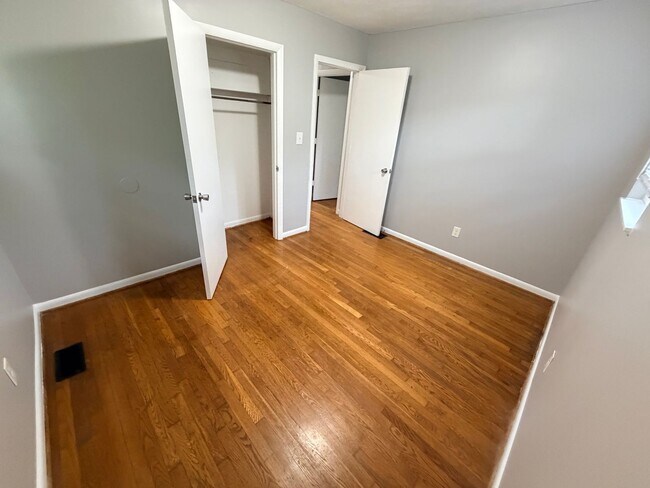 Building Photo - 1838 Balfour Dr