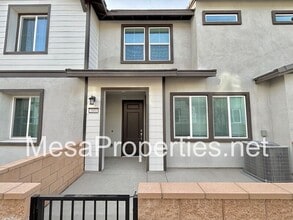 Building Photo - 2601 Cloudview Privado