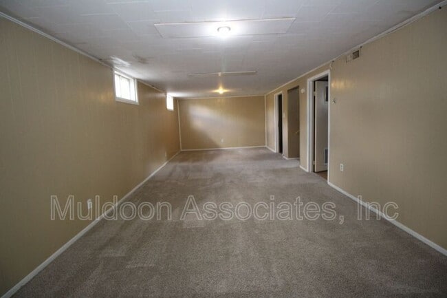 Building Photo - 606 Placid Rd