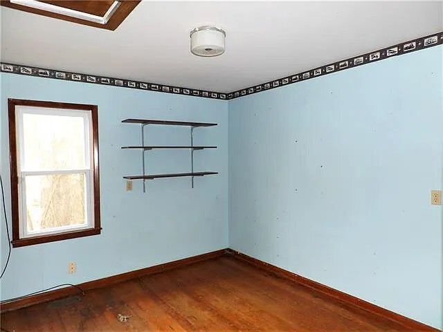 Building Photo - 713 E Carol St