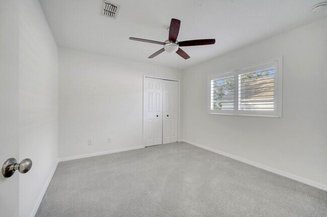 Building Photo - Stunning 4/3 with Fence Enclosed Yard in t...