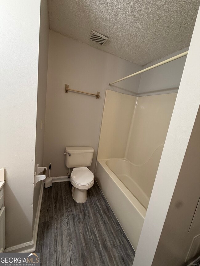 Building Photo - 411 Baltic Ct