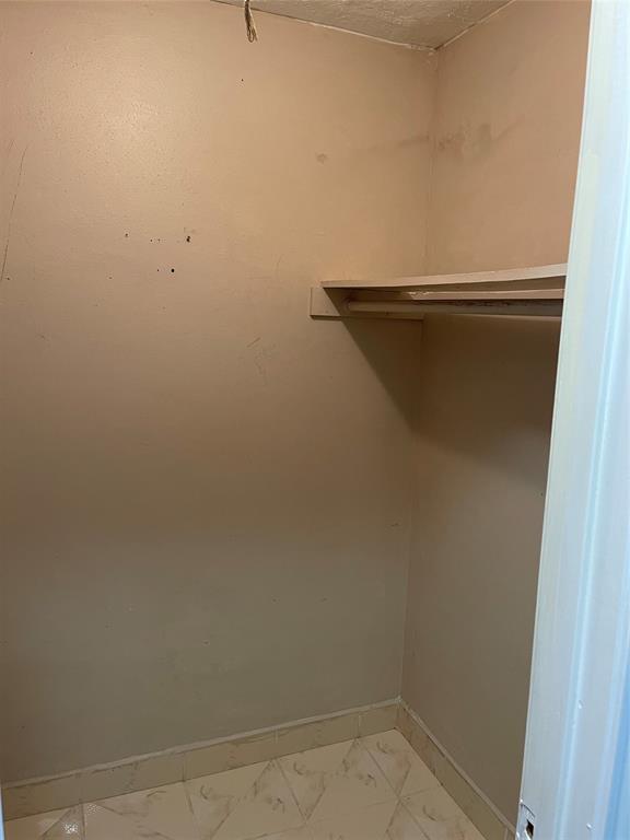 Building Photo - 1405 Shadowdale Dr