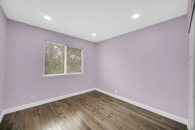 Building Photo - 1807 Whitney Dr