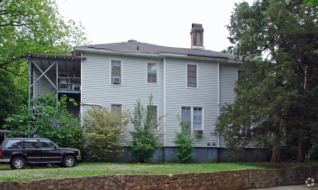 Building Photo - 222 Park Ave