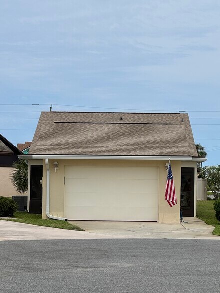 Primary Photo - 39 Pebble Beach Cir