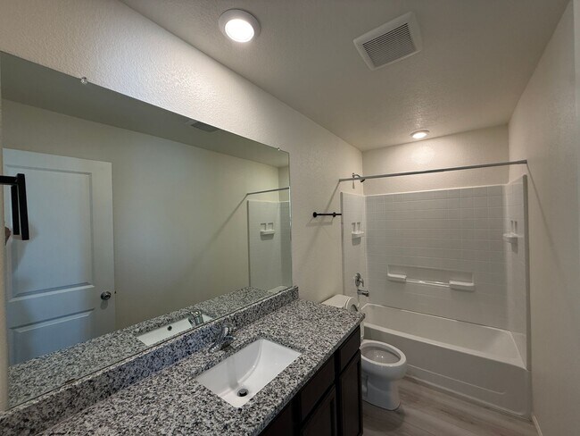 Building Photo - 3 Bed 3 Bath Home Minutes Away from Ft. Carson, Peterson SFB , & Schriever SFB!!