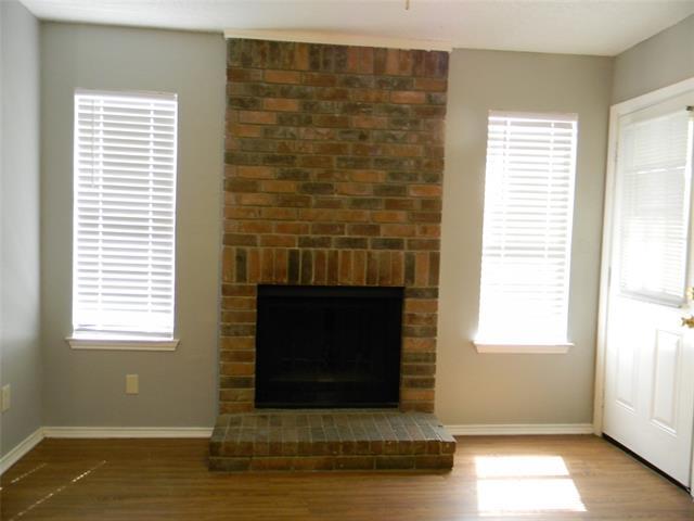 Building Photo - 2040 Minnie Dr
