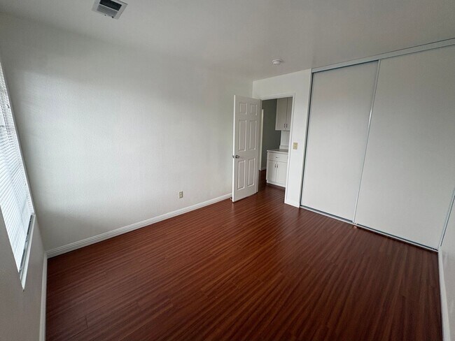 Building Photo - 3406 Chandler Cir