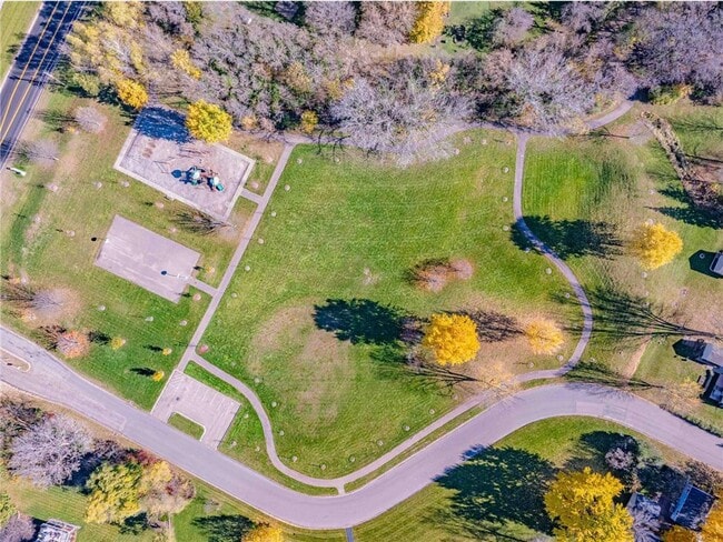 Building Photo - 112514 E Washington Ln