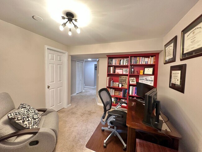 Building Photo - STAFFORD TOWNHOUSES - CLOSE TO QUANTICO