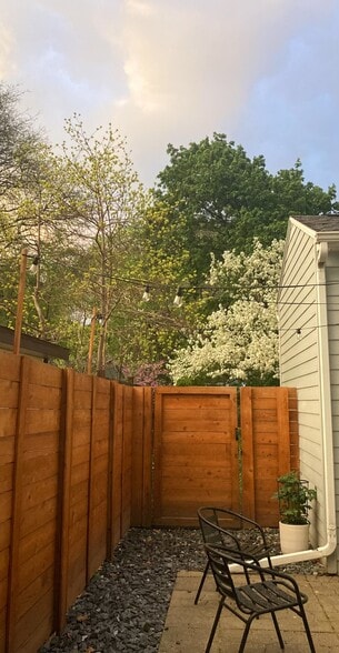 Building Photo - 4218 Saint Clair St