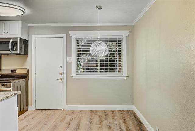 Building Photo - 3310 Douglas Ave