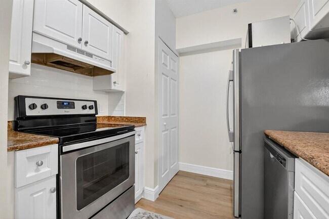 Building Photo - 3212 Tuscany Way