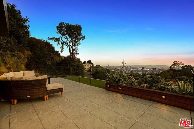 Building Photo - 1331 Belfast Dr