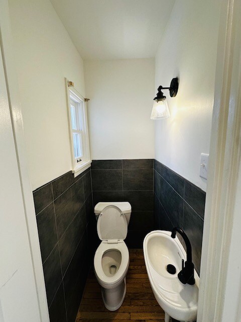 Building Photo - 4511 Shirley St