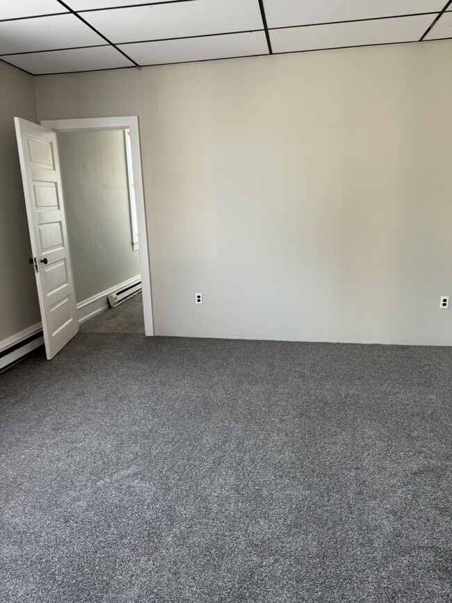 Building Photo - 303 Penn St