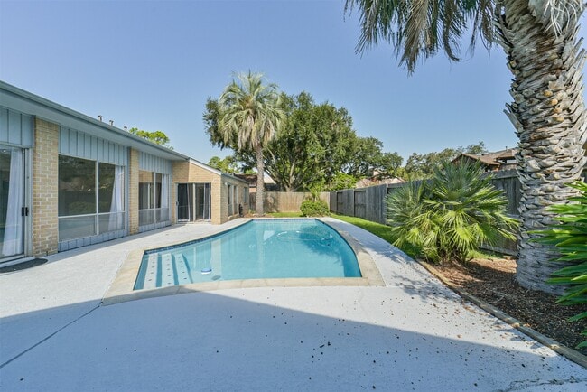Building Photo - 11826 Cedar Pass Dr