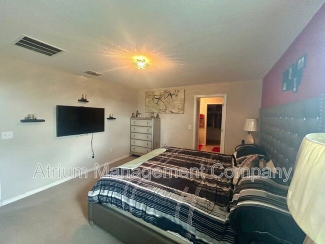 Building Photo - 17345 White Mangrove Dr