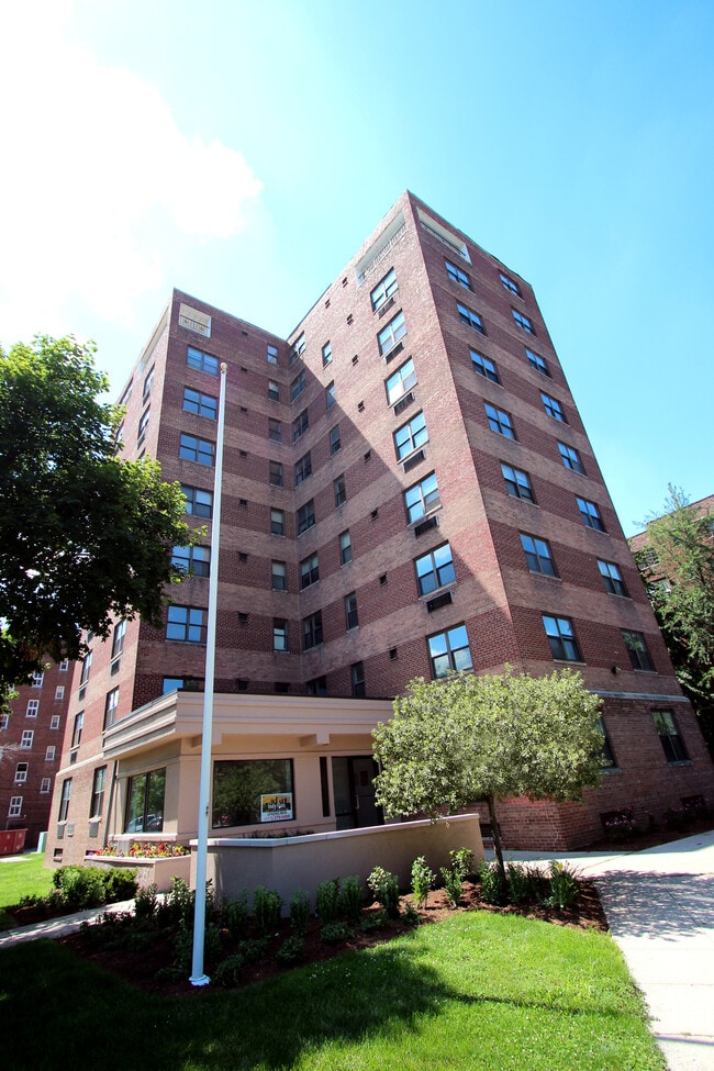 Building Photo - INDY FLATS