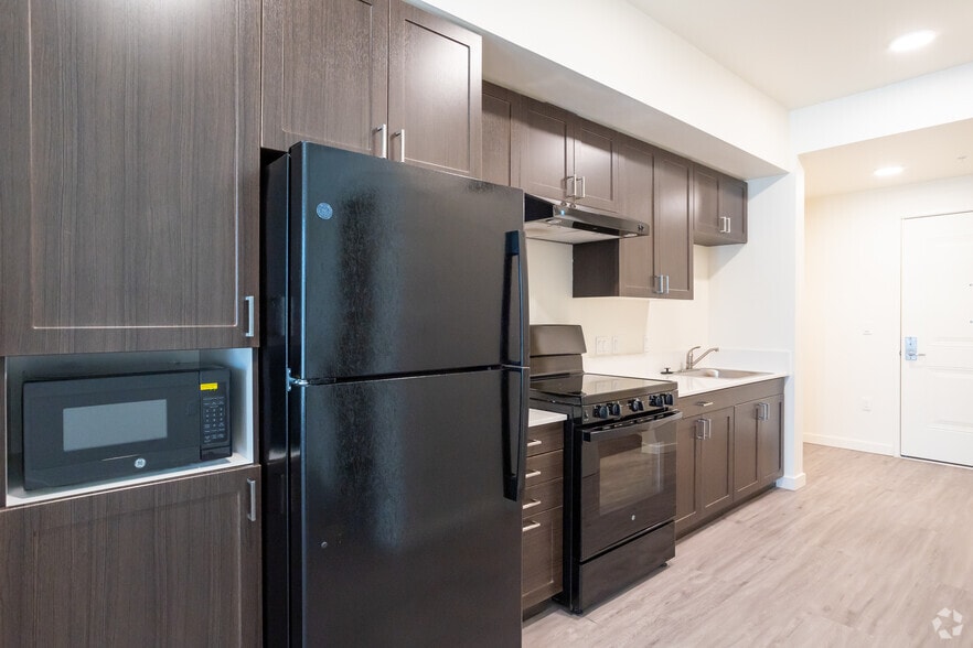 Studio - 426SF - Kitchen - Santa Maria Studios - Seniors 55+