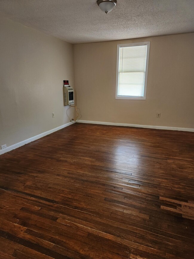 Building Photo - 3936 Dalton St