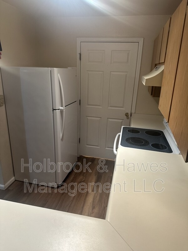 Building Photo - 4531 Boardwalk Dr