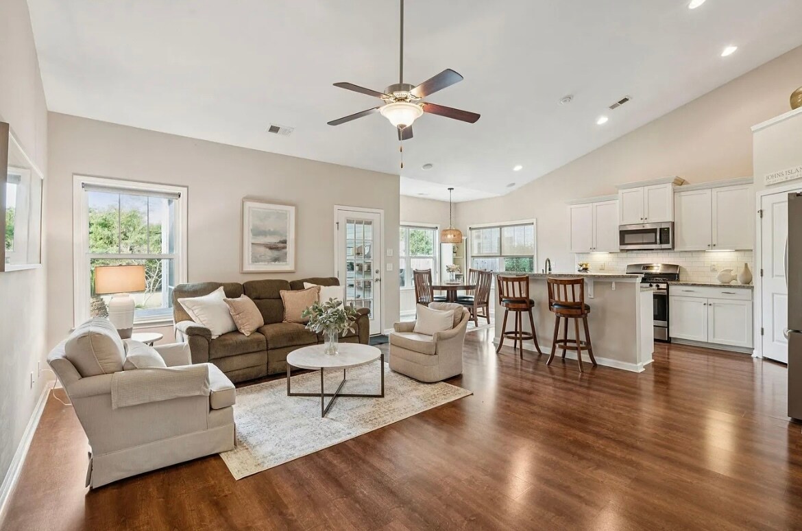 Building Photo - 1546 Fishbone Dr