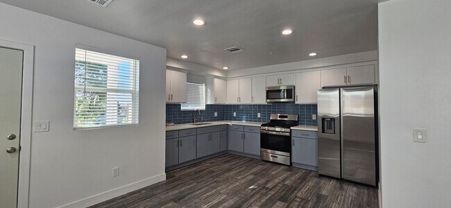 Building Photo - LANFRANCO(3743)