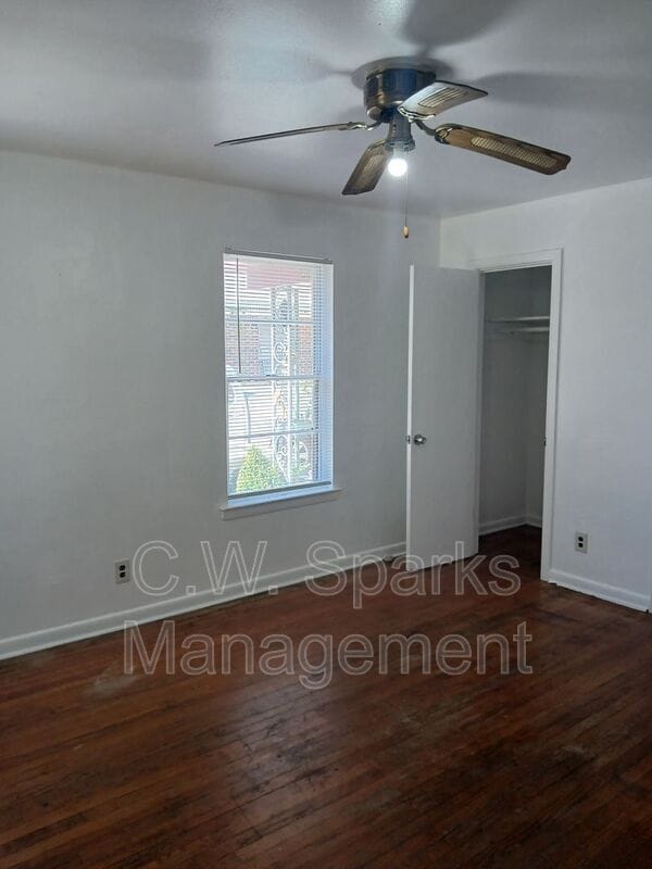 Building Photo - 3019 Avon St