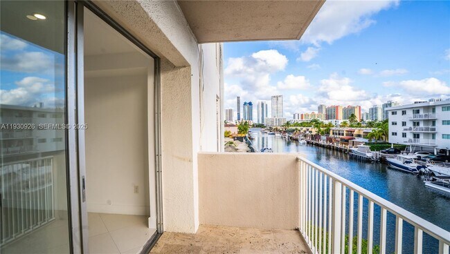 Building Photo - 3716 NE 168th St