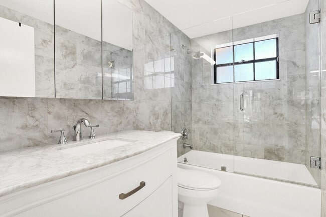 Building Photo - 300 Inlet Way