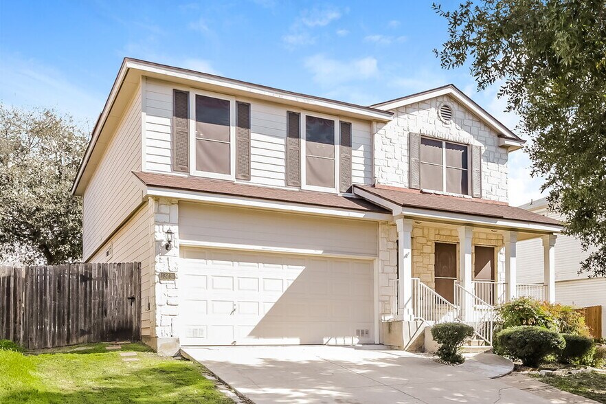 Primary Photo - 326 Silver Bit