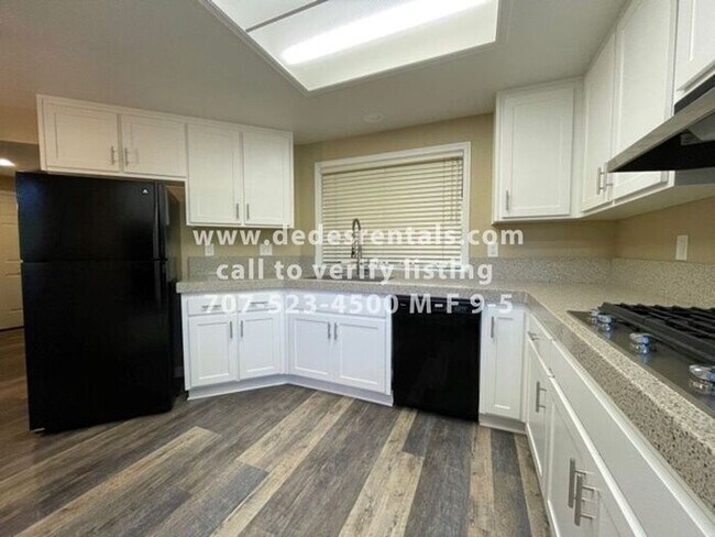 Building Photo - 2038 Stonefield Ln