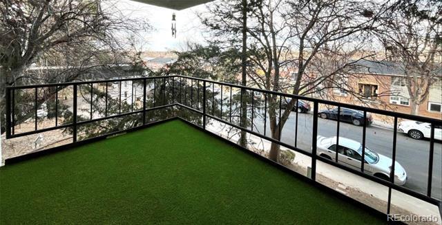 Building Photo - 2375 S Linden Ct