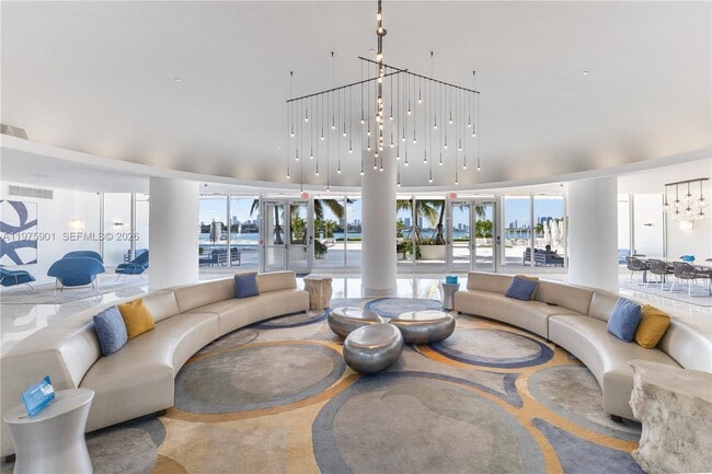 Building Photo - 1000 West Ave