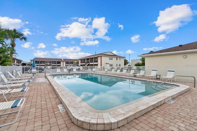 Building Photo - 1531 Placida Rd