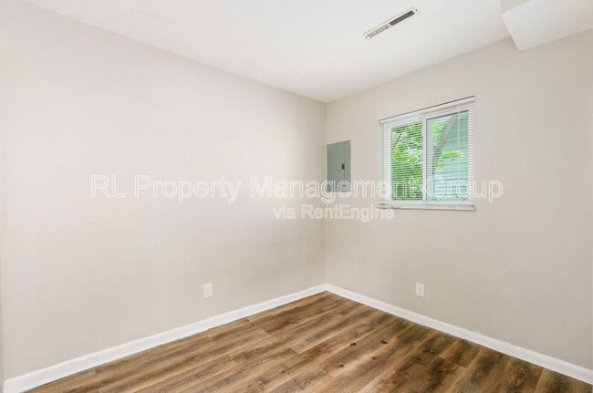 Building Photo - 776-2 Northview Ave