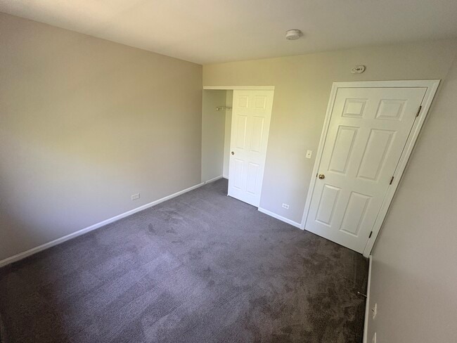 Building Photo - 53 Braxton Ln