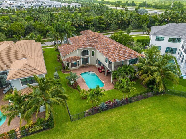 Building Photo - 16796 Strasbourg Ln