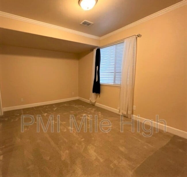 Building Photo - 15501 E 112th Ave