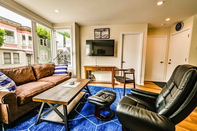 Living Room - 1428 Kearny St