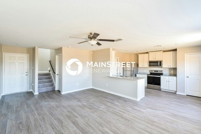 Building Photo - 3 Bedroom Pet-Friendly Home in San Antonio, TX with Main Street Renewal