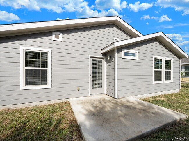 Building Photo - 130 Villa Grande