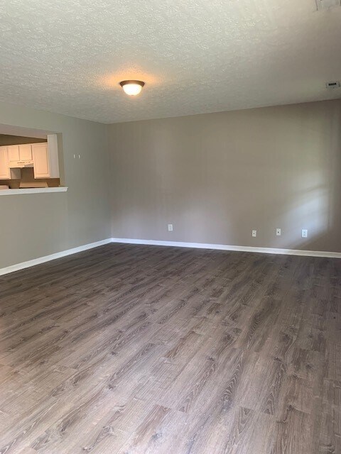 Building Photo - 806 W 43rd St