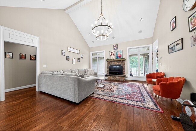 Building Photo - 9027 Cimarron Ct