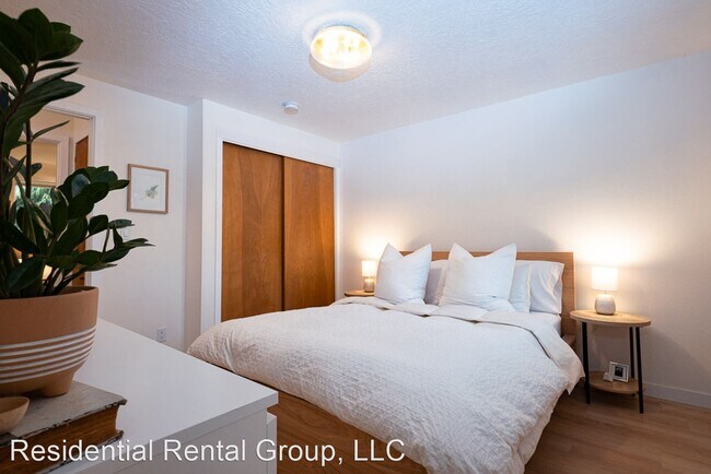 Building Photo - 3 br, 1.5 bath House - 606 N Grant Street